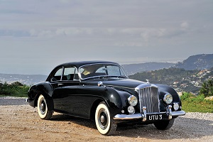 Дизайнер Bentley высказался против ретро дизайна